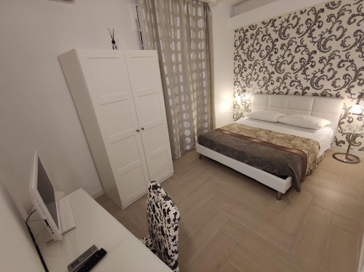 Sami Rooms: Theater District Retreat Near Ortigia * Syracuse