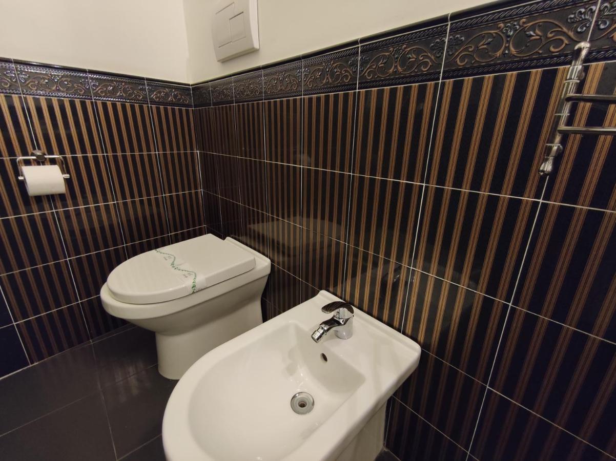 Guest house Sami Rooms: Theater District Retreat Near Ortigia Syracuse