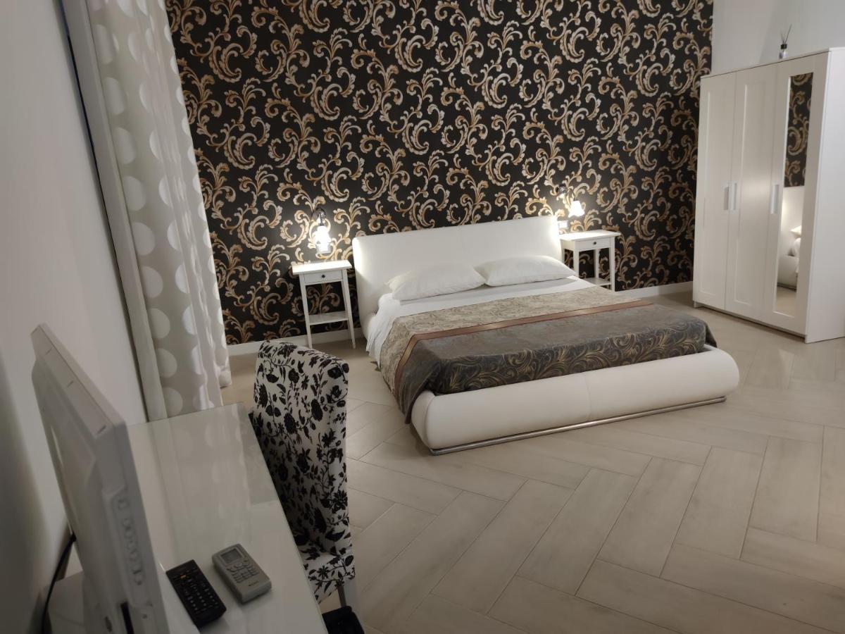 Sami Rooms: Theater District Retreat Near Ortigia Guest house Syracuse