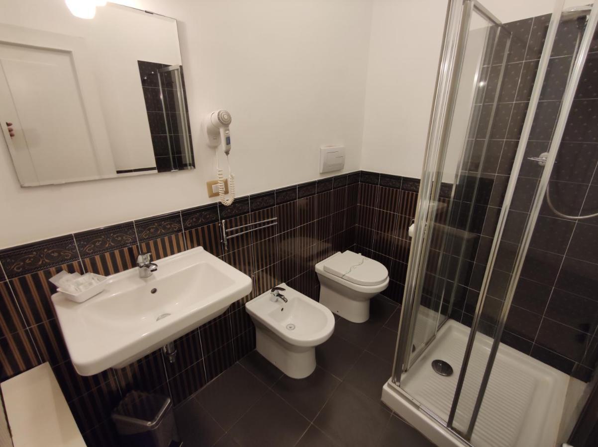 Guest house Sami Rooms: Theater District Retreat Near Ortigia Syracuse